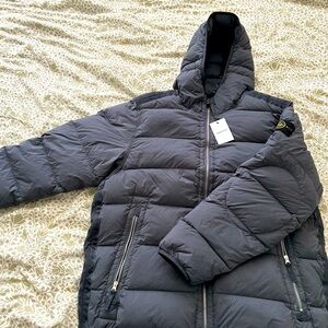 Mens Stone Island Coat (new w/tag)